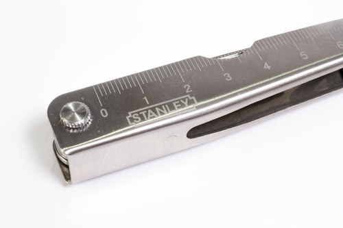 Alicate Multiherramientas 16 En 1 92841 Stanley