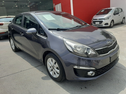 Imagen 3 de 15 de Kia Rio 1.6 Ex Sedan Mt 2017 Ac Abs Ee Vt Ba