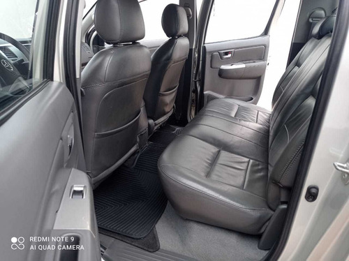 Toyota Hilux 2.7 A Gasolina Mecanica 4x4 Y Bajo