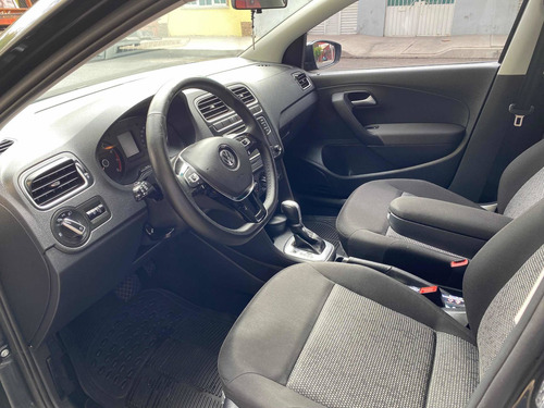 Imagen 5 de 13 de Volkswagen Polo 2019 1.6 L4 Sound Tiptronic At