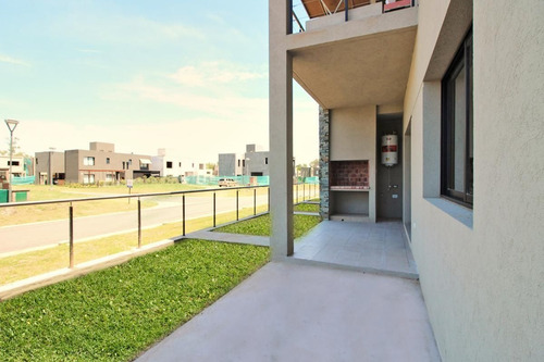 Imagen 19 de 30 de Departamento 4 Ambientes Venta En Barrio Cerrado Zona Oeste