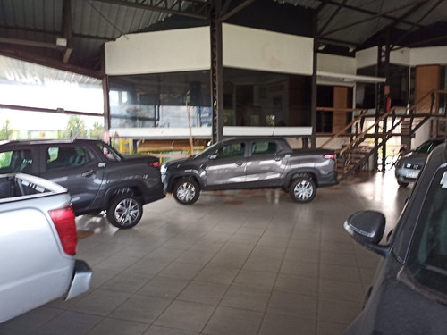 Fiat Strada 1.4 8v Freedom Cd