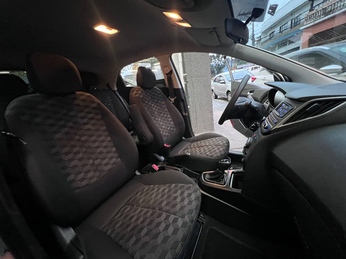 Imagem 14 de 15 de Hyundai Hb20 1.6 Comfort Plus 16v Flex 4p Automático