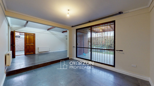 Casa En Venta De 4 Dormitorios 2 Baños 2 Estacionamientos