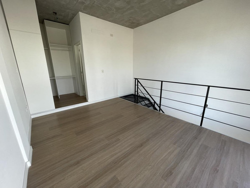 Venta Departamento 2 Amb. Al Fte. En Haedo A Estrenar