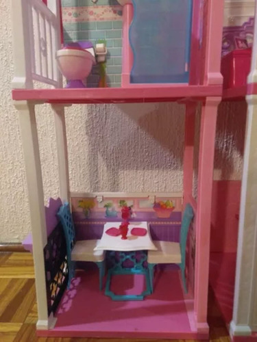 Barbie Malibu Dreamhouse (Usado)