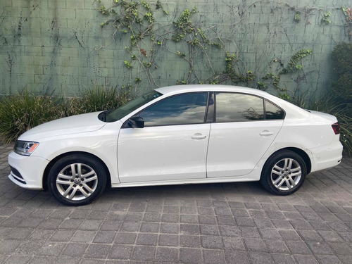 Imagen 4 de 6 de Volkswagen Jetta 2.0 L4 Mt 115 Hp 2016
