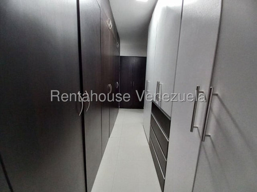 Maritza Lucena Vende Amplio Apartamento Este De Barquisimeto