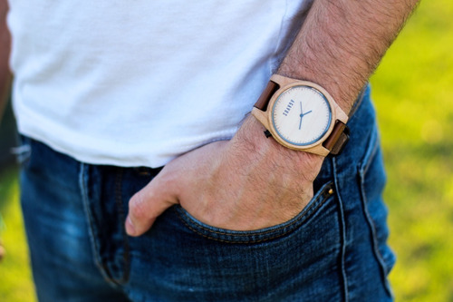 Reloj De Madera Personalizado - Línea Agavia 44mm Maple