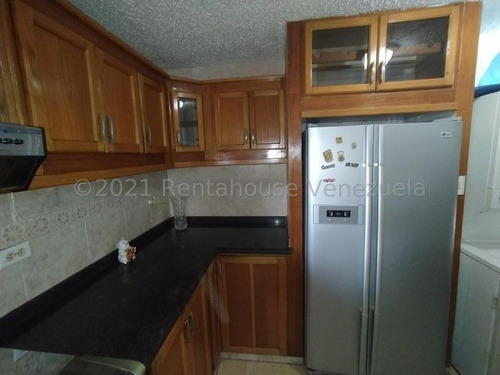Imagen 10 de 25 de 22-6319 Mv. Apartamento En Venta Pent-house Urb. Campo Alegre, Turmero.