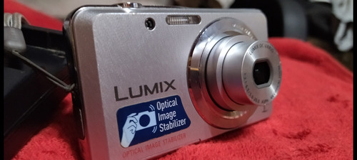 Camara Digital Panasonic Lumix Fh4 14.1 Mp Hd Panorama Shot