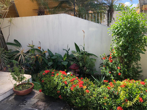 Hermosa Casa En La Urb. Arivana - Puerto Ordaz Ve02-1932po-icar