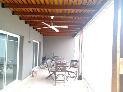 Casa En Venta En Santa Teresa, Villanueva, Tigre