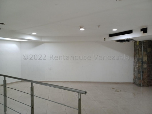 Imagen 6 de 10 de Local Comercial De 124m2 En Alquiler En El C.c. Galerias Ávila En San Bernardino / Carolina Garayburu 04123188826 / 23-11765