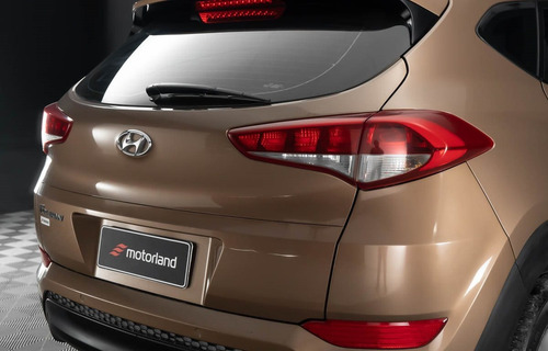 Imagen 10 de 25 de Hyundai Tucson Gl Sport - Motorland Permuto / Financio