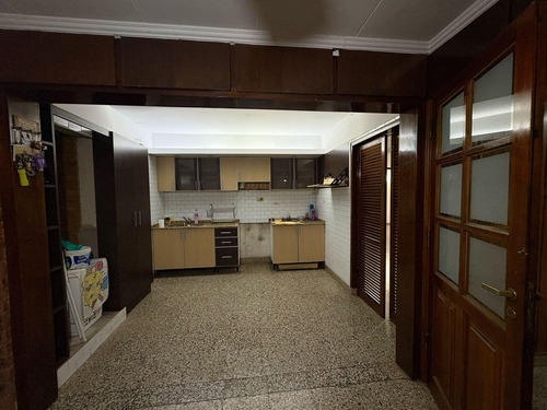 Casa En Venta En Poeta Lugones, Apta Crédito, 4 Dor, 2 Baños
