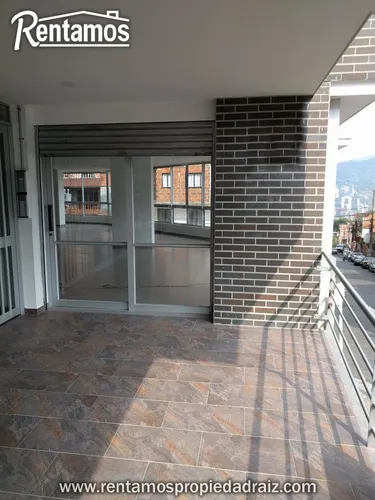 Local En Venta En Parque. Cod V4831