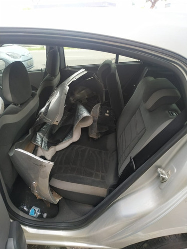 Imagem 7 de 9 de Sucata Agile Ltz 1.4 8v Semi-automatico Ano 2013