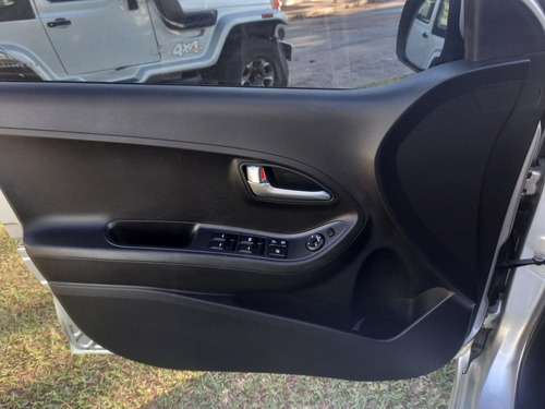 Imagem 12 de 15 de Kia Picanto 2013 1.0 Ex Flex 5p