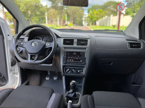 Imagem 5 de 8 de Volkswagen Fox 1.6 Msi Total Flex Connect 4p Manual