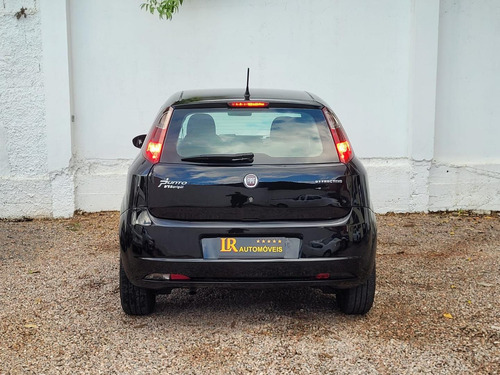 Fiat Punto 1.4 Attractive Italia 8v Flex 4p Manual