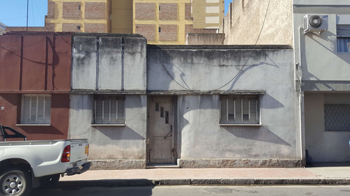 Urgente Centro Terreno Con Casa A Demoler O Reciclar