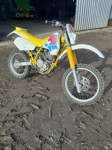 Imagen 4 de 5 de Suzuki Dr350