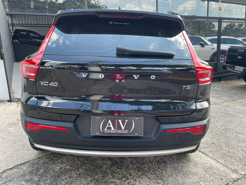 Imagem 5 de 9 de Volvo Xc40 T5 Momentum 2018