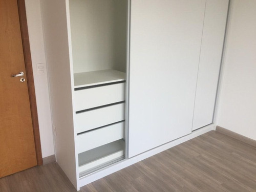 Sobrado Com 3 Dormitórios À Venda, 145 M² Por R$ 550.000 - Condomínio Terras De São Francisco - Sorocaba/sp, Entre Em Contato E Agende Sua Visita. - So0098 - 67640092