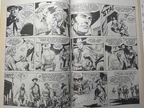 Tex Gigante 35: O Implacável - Mythos Editora 2020 - Em Português - Capa Cartão (usado) (Usado)