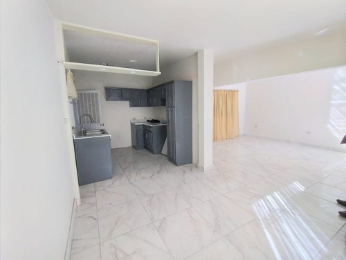 Imagen 4 de 9 de Casa De Una Planta En Venta Col Rosario