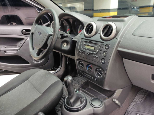 Imagen 9 de 11 de Ford Fiesta