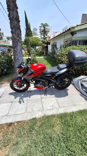 Pulsar Ns 200