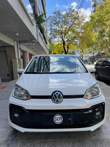 Imagen 14 de 15 de Volkswagen Up! 2017 1.0 Move Up! 75cv Sepautos