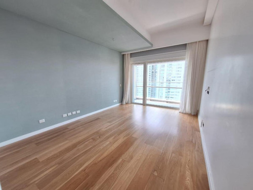 Departamento En Venta En Alvear Tower Puerto Madero