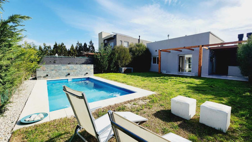 Imagen 3 de 30 de Casa Barrio Cerrado Laguna Azul Pileta Ezeiza