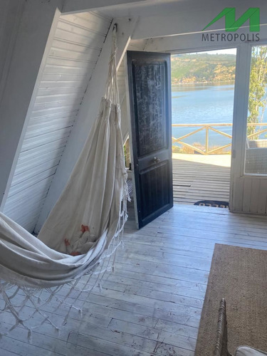 Casa En Arriendo De 5 Dorm. En Vichuquén