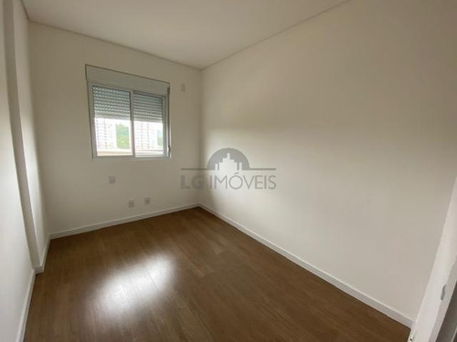 Apartamento No Anita Garibaldi Com 3 Quartos Para Venda, 107 M² - Lg7802
