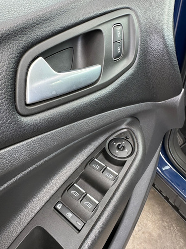Ford Escape 2.0D Titanium 4X4 At
