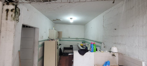 Casa Lote En Venta Con Licencia - Santa Lucía, Medellín