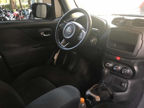 Imagem 12 de 15 de Jeep Renegade 2018 1.8 Flex Aut. 5p