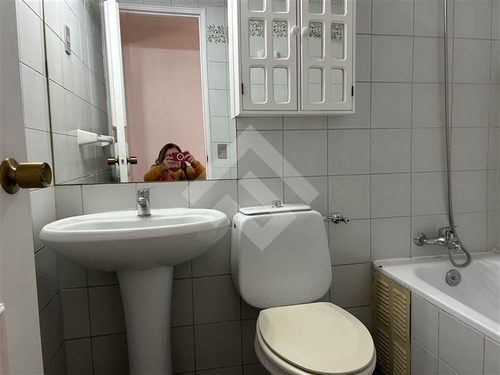 Departamento En Venta De 4 Dorm. En Las Condes