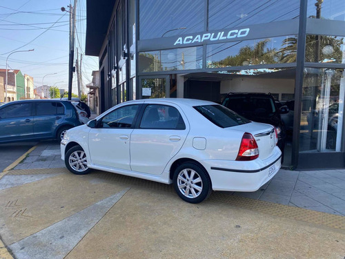 Imagen 3 de 8 de Toyota Etios 2018 1.5 Xls At
