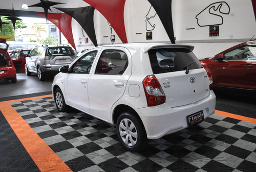 Toyota Etios Etios X 1.3 (Flex) (Aut)
