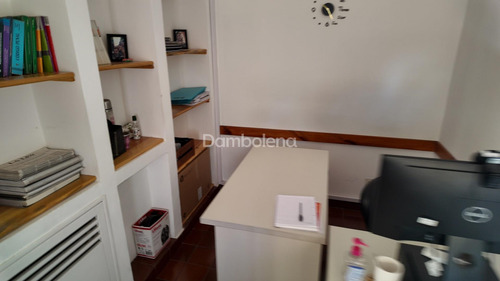 Casa Chalet En Venta - Moreno