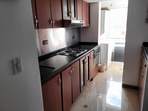 Imagen 7 de 12 de Alquilo El Rosal, Bello Apartamento Amoblado