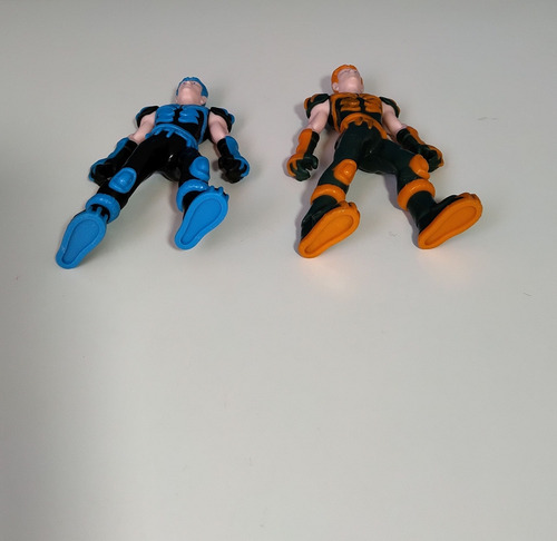 Muñeco Tiggerman Y Riverman Aventura En La Selva Kinder 2022 (Usado)