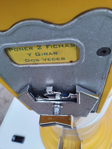 Maquina Expendedora D Juguetes O Chicles, Vintage, Ver Leer Amarilla (Usado)