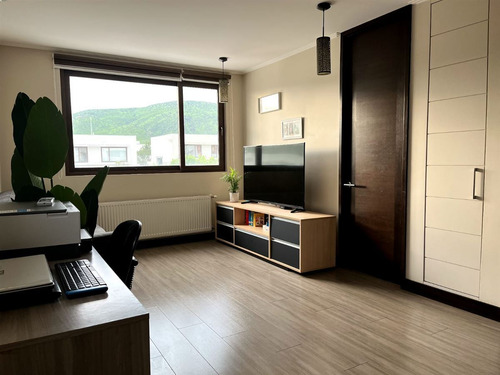 Casa En Arriendo 3d 3b En Chicureo -piedra Roja /san Anselmo