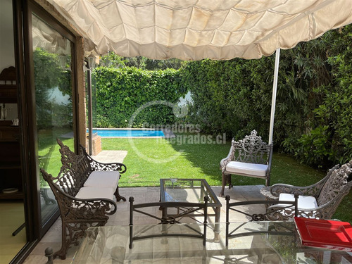 Lindo E Impecable Dpto Con Jardin Y Piscina Propia
